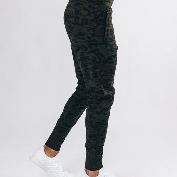 Alphalete Athletics Pro-Elite Jogger Muted Camo - Picture 2 of 5